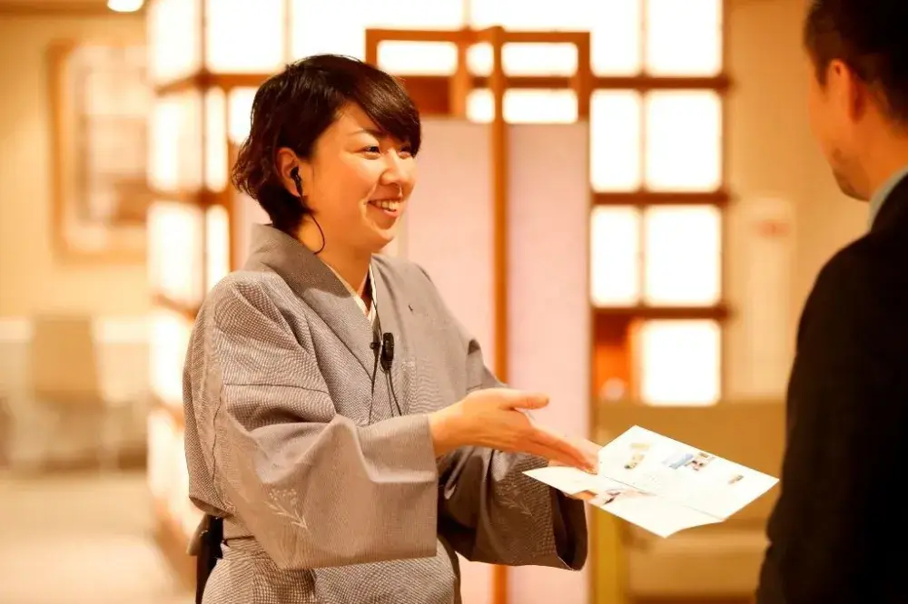 日本伝統建築を思わせる厳かな空間！伊勢の文化と美食で、特別な時間をお届けするレストランスタッフを募集中！