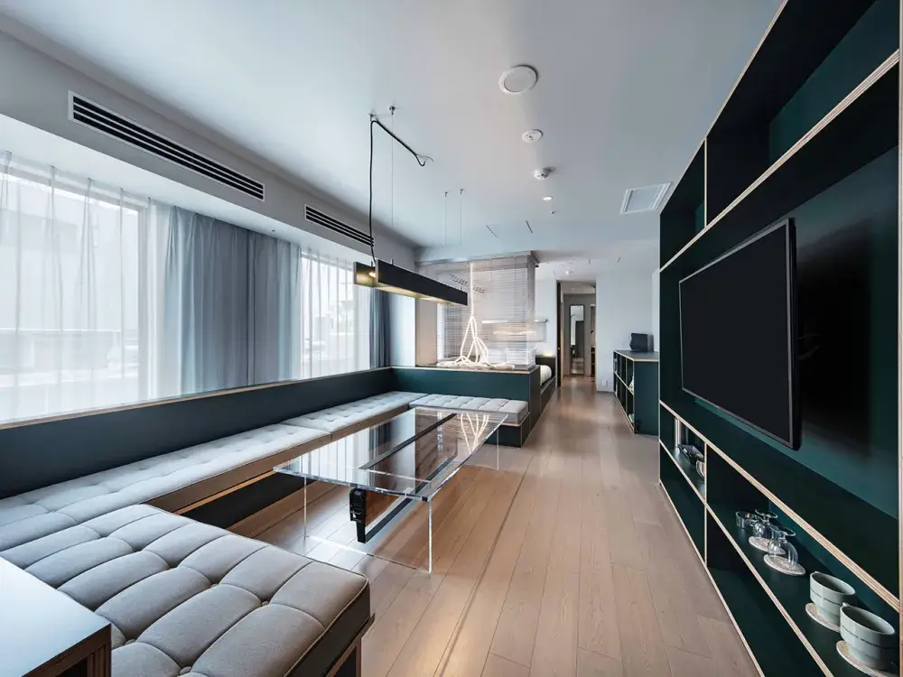 日常の中で「いつもある、いつもの居場所」をつくるホテル。渋谷のまちに「また来たい」と思えるおもてなしを追求しませんか？｜フロントスタッフ募集