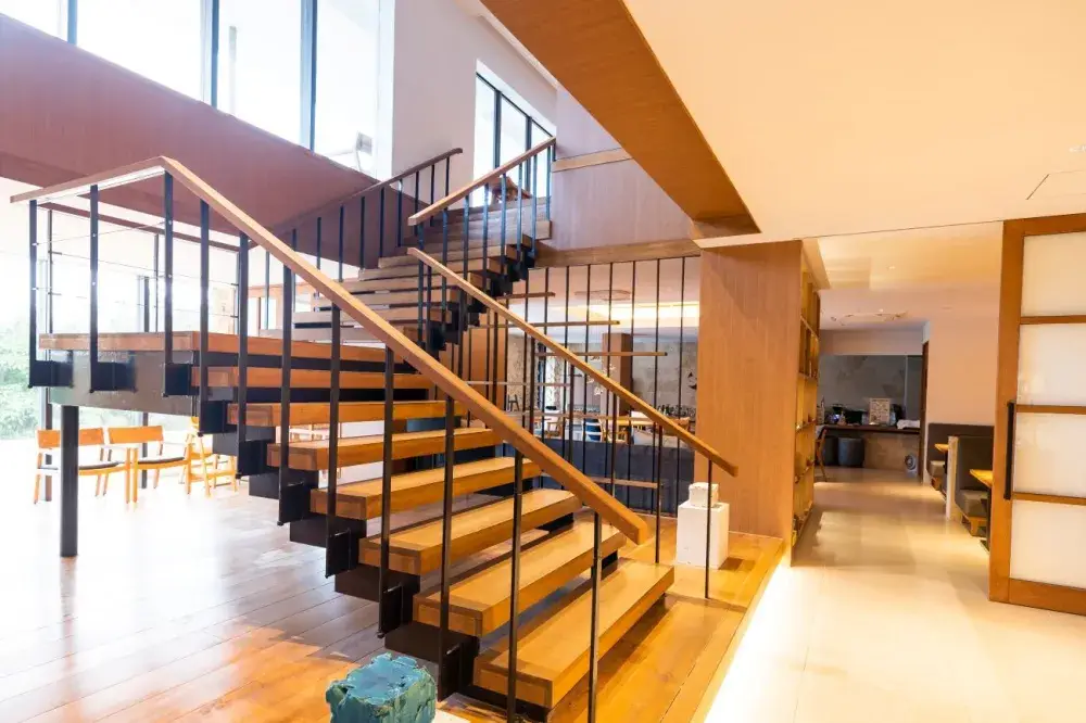 年間休日117日！家具家電付き＆家賃3万円代の寮あり◎暮らしもキャリアも自分らしく。宮古島のホテルでキッチンマネージャーの経験を積むチャンス！