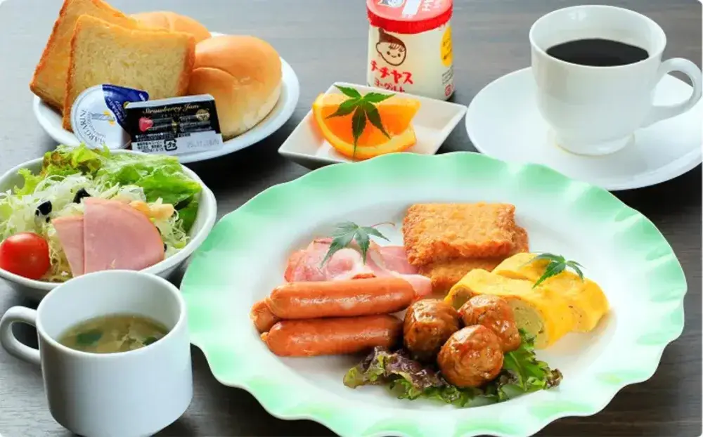 瀬戸内の恵みを活かす！感動の絶景、厳島神社を望む老舗旅館「菊乃家」で「思い出に残る食」を創る調理スタッフ募集！