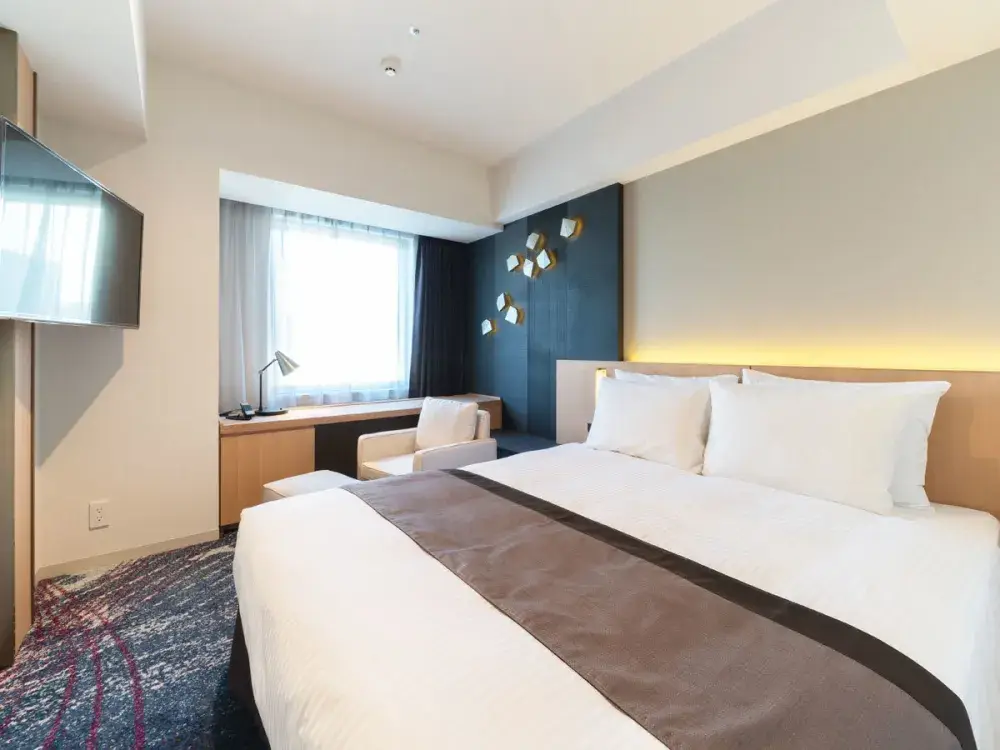 経験者募集！接客経験を活かし、フロント業務＋スタッフ育成・業務改善を担うホテルマネジメント（主任/チーフ）