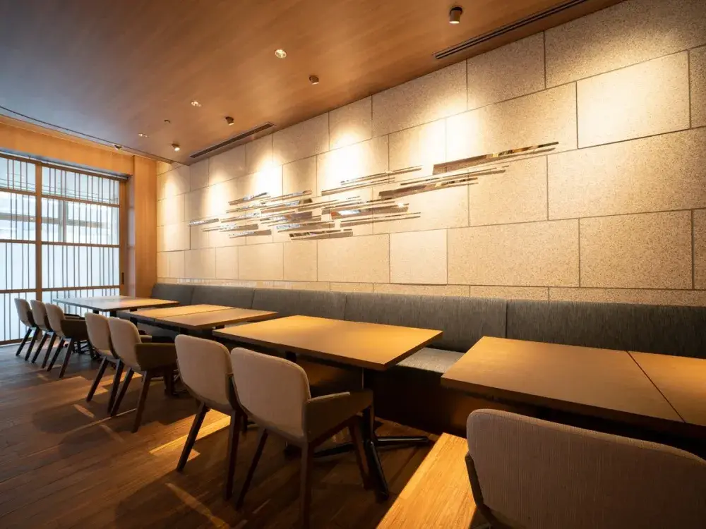 経験者募集！接客経験を活かし、フロント業務＋スタッフ育成・業務改善を担うホテルマネジメント（主任/チーフ）