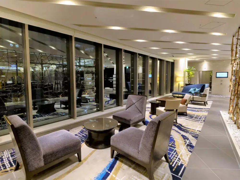 【創業120余年の伝統を継承】上質な空間とおもてなしを創る！企画開発・Web販売・若手育成に挑戦し、ホテルの未来を担うフロントスタッフを募集！