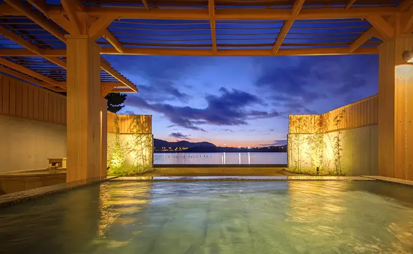 美しい浜名湖の眺めと共におもてなしのプロを目指す！ホテル運営サービススタッフ募集中