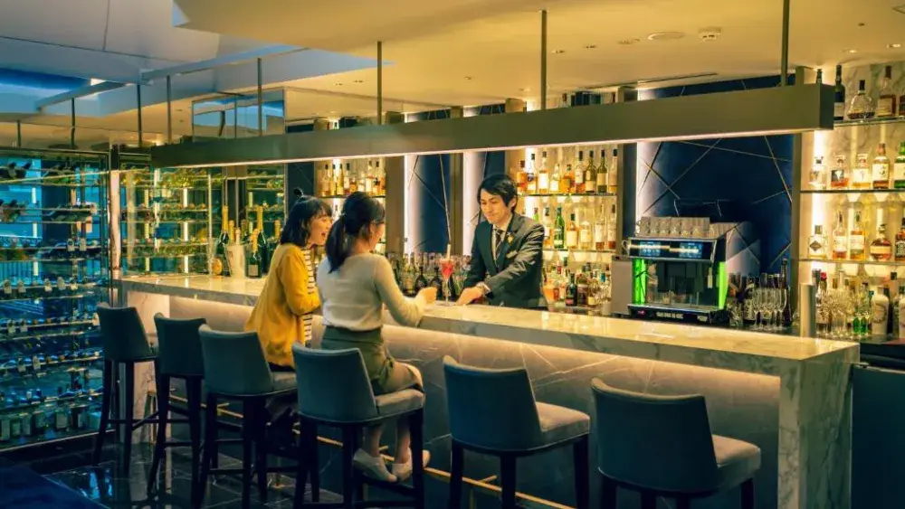 【大阪・心斎橋×都会的デザイン】クロスホテル大阪｜ホテルを支える設備管理スタッフ募集！