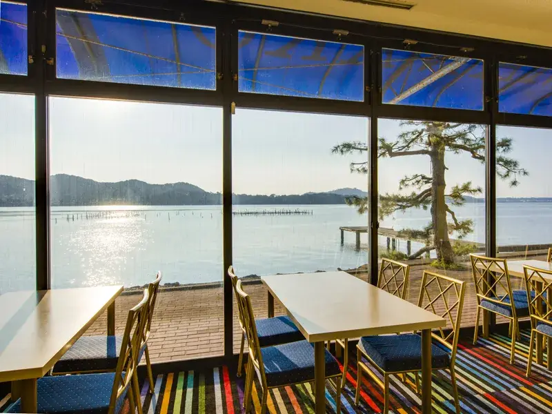 美しい浜名湖の眺めと共におもてなしのプロを目指す！ホテル運営サービススタッフ募集中