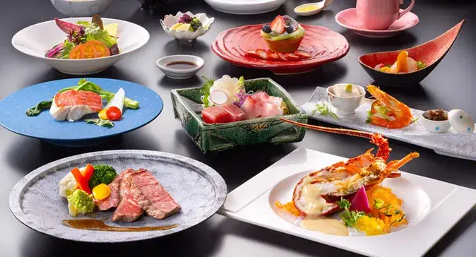 【伊豆の老舗旅館×正社員】月給29万円〜／洋食・鉄板経験者歓迎！社員寮・社員食堂完備の調理ポジション募集