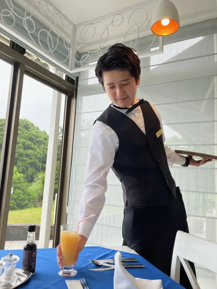 【洋食調理スタッフ募集】愛犬と過ごすリゾートホテルで“心に残る一皿”を届ける｜昇給・賞与あり／正社員｜Wan’s Resort城ヶ崎海岸