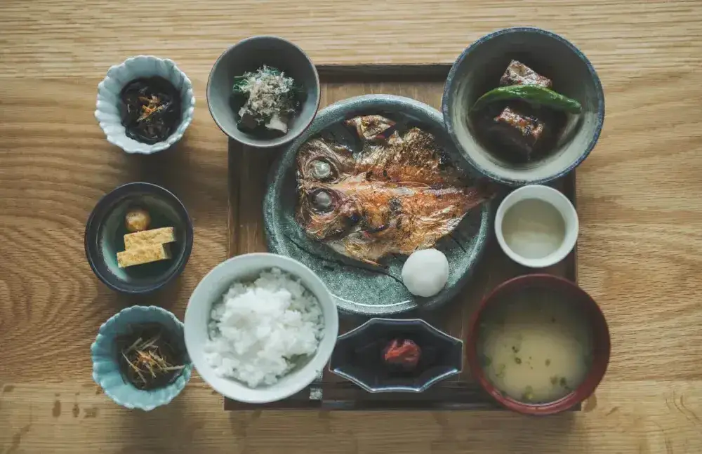 熱海の朝に寄り添うしごと。お客様の一日を整える“やさしいキッチン”での朝食調理補助【アルバイト募集】