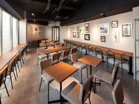 ファミリーホテルの運営を担う責任者候補募集 “おかえり”と迎えたくなる場所を、あなたの手で。 経験を活かして、ホテル運営の次なるステージへ。