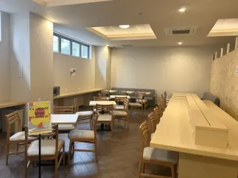 次のステップは、“責任者候補”。 　現場経験を活かして、ホテル運営の中核へ。マネージャー募集。駅近。