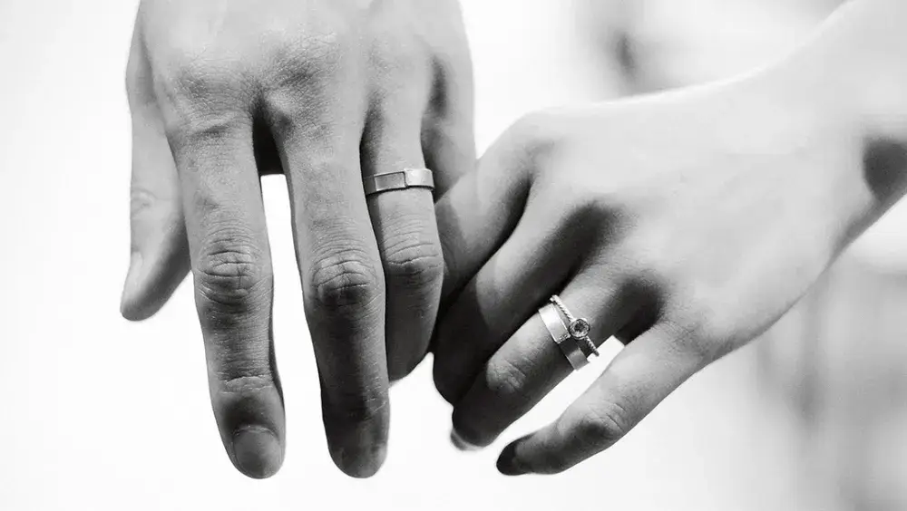 "結婚"という人生の物語に、あなたの感性で寄り添う ──ウェディングセールス（営業）スタッフ募集／経験者優遇・人柄重視採用