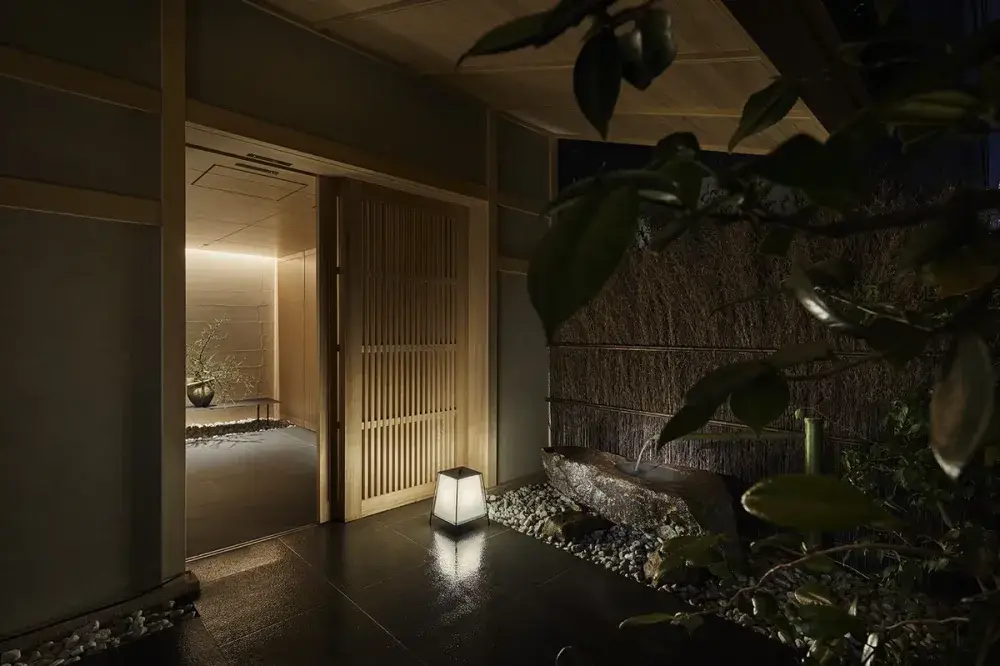 和食の枠を超えて、"心に残る一皿"を届ける。 ― ONSEN RYOKAN 由縁 新宿／和食調理スタッフ募集 ―