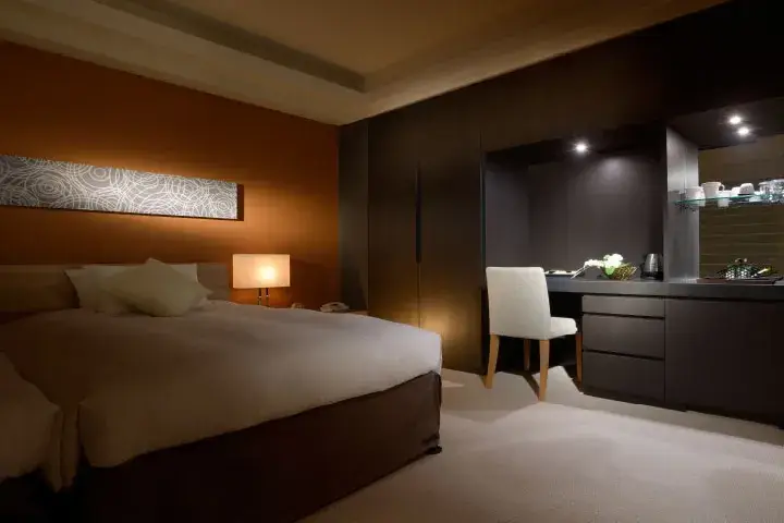 伊勢志摩の格式高いホテルで、ホテルの顔として活躍しませんか？大手グループの安心した環境で、フロントを募集中！