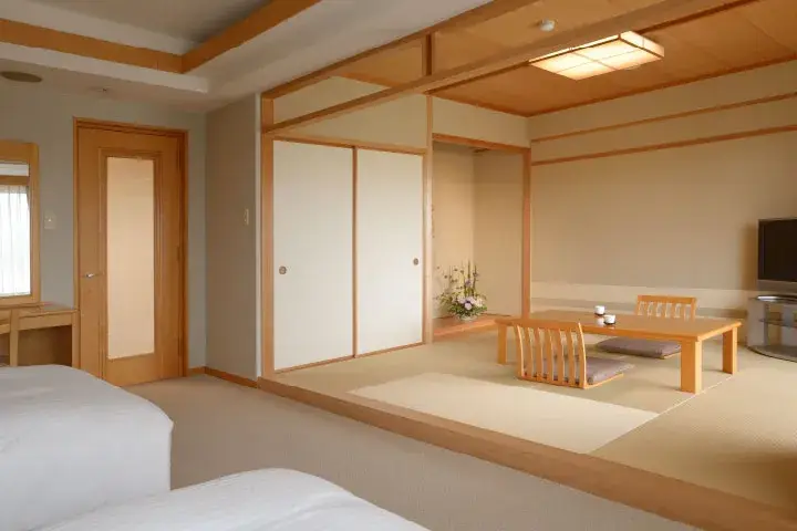 伊勢志摩の格式高いホテルで、ホテルの顔として活躍しませんか？大手グループの安心した環境で、フロントを募集中！